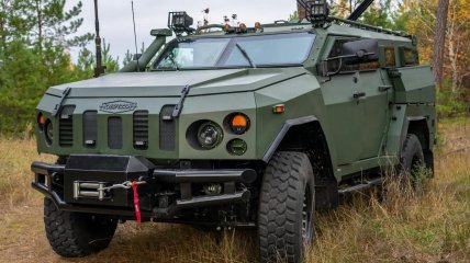 Санитарно-эвакуационный бронированный автомобиль «Новатор 2С»
