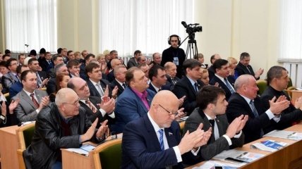 Сепаратисты Луганска приняли отставку Плотницкого