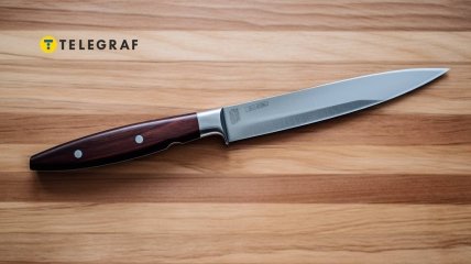 Їсти з ножа — це не тільки негарна манера, але і небезпечна прикмета