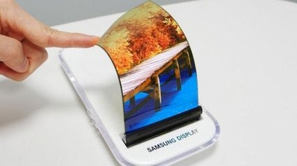 Компания Samsung представила эластичный дисплей