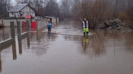 Страну-соседку Украины затопило: фото бедствия показали в сети 