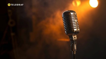 Світло рампи та аплодисменти (фото створене з допомогою ШІ)