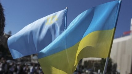 Президент Украины отметил символичность крымскотатарского флага