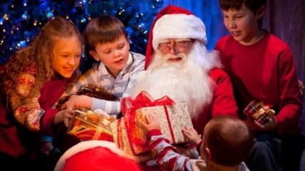 Дед Мороз отвечает на письма маленьких украинцев