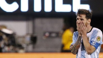 Болельщики просят Месси не уходить со сборной Аргентины