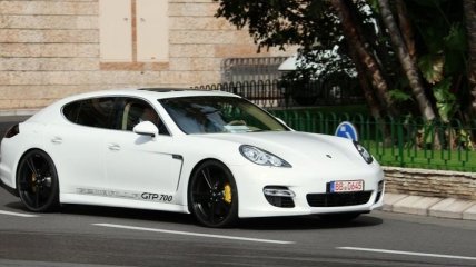 Второе поколение Porsche Panamera представят в марте 