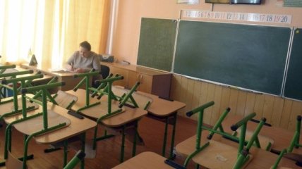 В Украине могут перевести на дистанционку школьников и студентов: кого это коснется