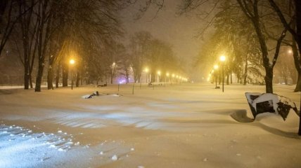 Транспортный коллапс в Днепре: выпала двухмесячная норма снега