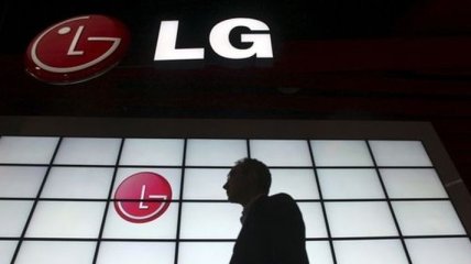 LG запатентовала смарт-браслет с гибким дисплеем