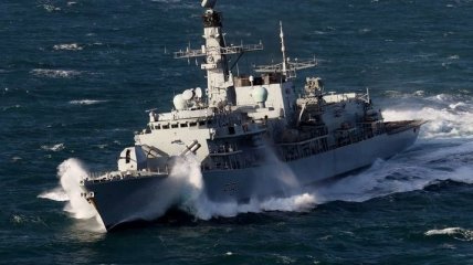 Британия направила фрегат HMS Sutherland следить за кораблем РФ