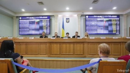 ЦИК завтра объявит результаты первого тура выборов президента Украины