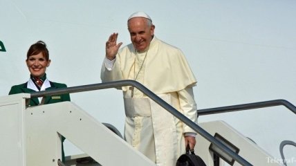 Папа Франциск начал поездку по Южной Америке