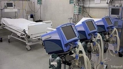 Фонд Порошенко передал в больницы Закарпатья отремонтированные аппараты ИВЛ