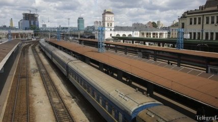 В Винницкой области под поезд попали двое пожилых людей