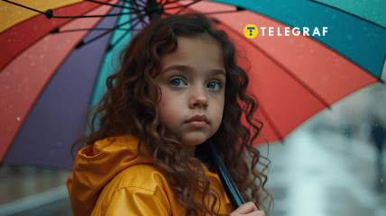 Девочка с зонтом