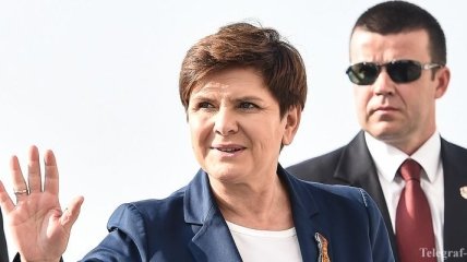 Премьер Польши попала в аварию в Освенциме