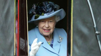 Королева Елизавета II на две недели откажется от официальных визитов