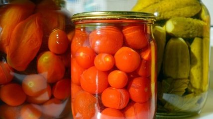 Як смачно законсервувати помідори