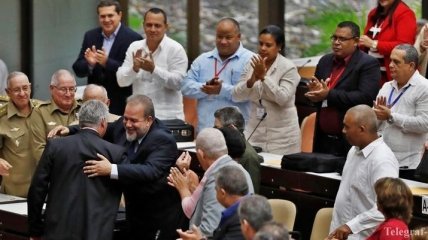 На Кубе впервые за 40 лет выбрали премьер-министра