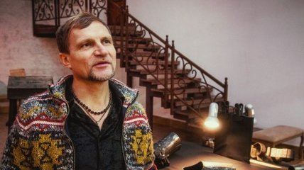 Полная безвкусица: Олег Скрипка попал под волну критики за новую версию песни "Два кольори" 