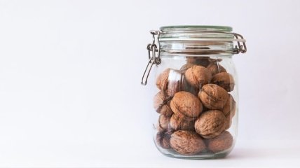 Сохраняют здоровье пищеварительной системы: чем полезны грецкие орехи