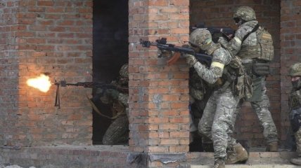 На фронте ранены двое украинских военных
