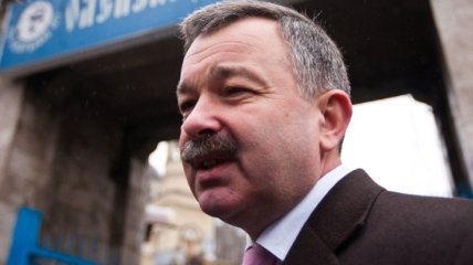 Кабмин уволил подозреваемого во взяточничестве замминистра Василишина