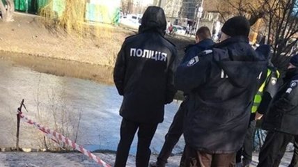 В Киеве в озере обнаружили мину