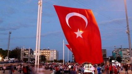 Правительство Турции призывает выйти на митинг в годовщину попытки переворота