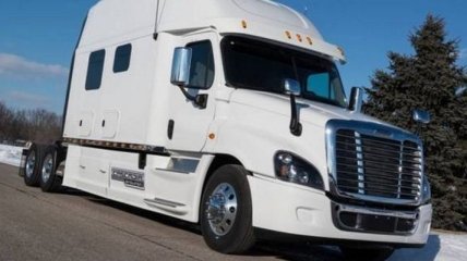 "Скромные" обители дальнобойщиков США: Кастомные грузовики со всеми удобствами