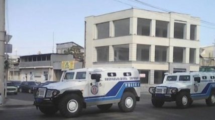 В результате нападений в Ереване погиб один полицейский, еще двое ранены