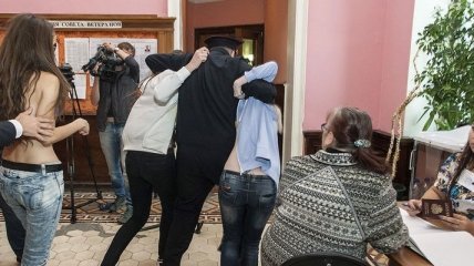 МИД проверяет информацию по инциденту на избирательном участке в Москве