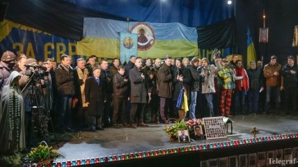 Капризы Майдана будут официальным курсом Украины?