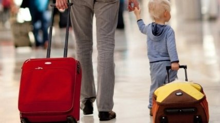 Как выехать за границу с ребенком: юристы составили перечень документов