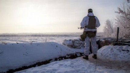 Сутки в АТО: боевики применили танк и "Град", один военный погиб