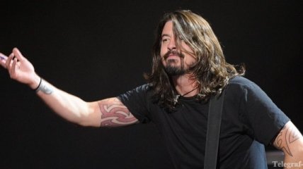 Группа Foo Fighters сыграла концерт в пиццерии
