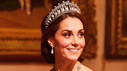 В тиаре принцессы Дианы: Кейт Миддлтон произвела фурор на приеме в Букингемском дворце 