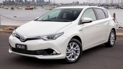 Toyota опубликовала информацию о характеристиках гибридной версии Corolla