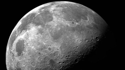 Ученые объяснили удивительное явление на поверхности Луны