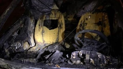 Екснардепу Фірсову спалили автівку (Фото)
