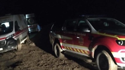 В Карпатах произошло ЧП с туристами: фото спасательной операции