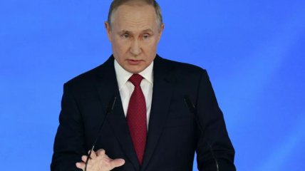 Чем россияне так запуганы? Дмитрий Быков рассказал, почему в РФ никто не протестует против репрессий Путина