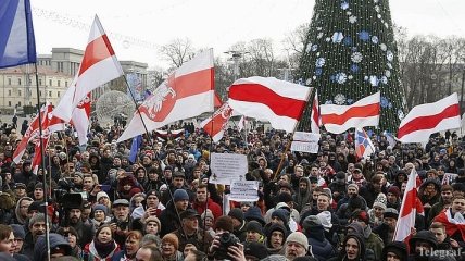Не хотят интеграции с РФ: в Минске митингуют (Фото, Видео)