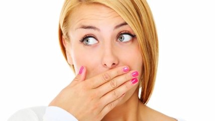 Почему появляется плохой запах изо рта?