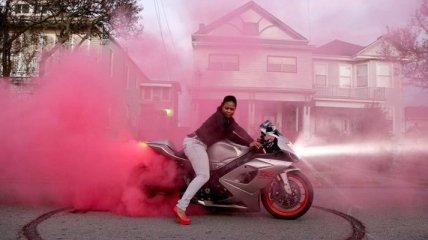 Женщины-мотоциклисты: феминизм вторгается в мужскую среду (Фото)