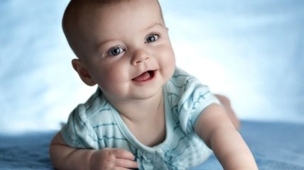 Стул новорожденного: нормы, проблемы и их решение