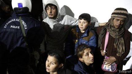 Ситуация с мигрантами на границе Греции и Македонии может усложниться