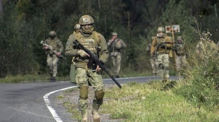 Для военнослужащих в зоне ООС тестируют электронную систему заказа снаряжения