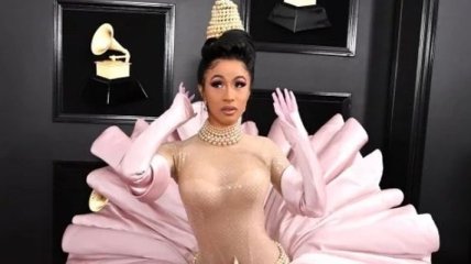 Грэмми-2019: Cardi B запомнилась на церемонии ярким образом