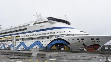 В Норвегии лайнер поместили на карантин из-за коронавируса: на борту более тысячи человек